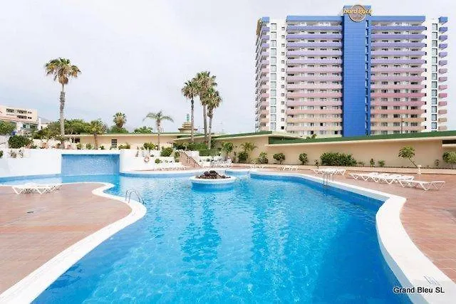 Club Paraiso & Perfect For *