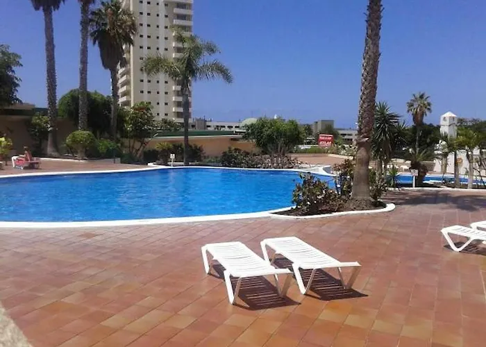 Club Paraiso & Perfect For You *